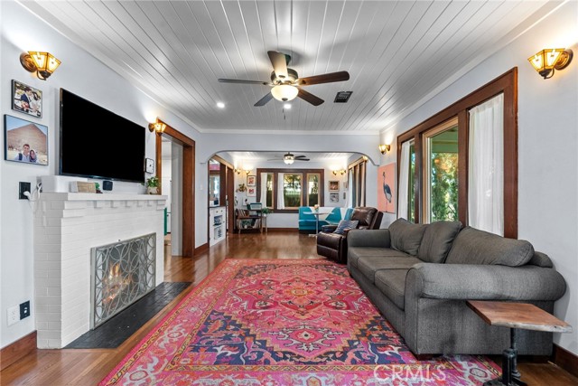 Detail Gallery Image 2 of 55 For 1719 Monte Vista St, Pasadena,  CA 91106 - 4 Beds | 4 Baths