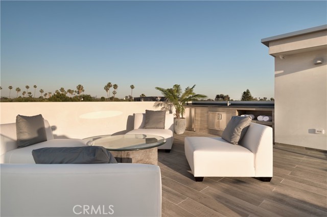 627 N Vista Street, Los Angeles CA: https://media.crmls.org/medias/04b18aa0-4c7b-417c-9734-34b10ea787c6.jpg