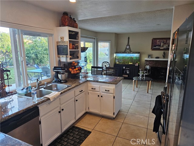 Detail Gallery Image 17 of 28 For 24412 Leafwood Dr, Murrieta,  CA 92562 - 4 Beds | 2/1 Baths