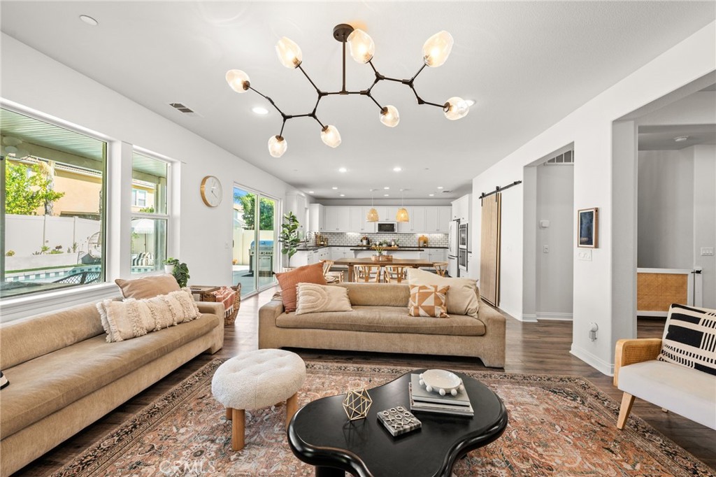 MLS #IV25241232 image #16