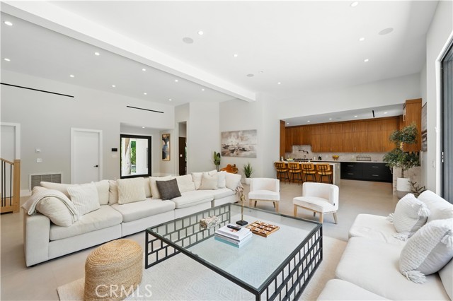 4609 Louise Avenue, Encino CA: https://media.crmls.org/medias/04b24dc8-f0a4-4bc6-ba77-56754f4cf1af.jpg