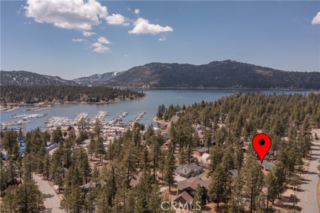Detail Gallery Image 5 of 40 For 39791 Forest, Big Bear Lake,  CA 92315 - 3 Beds | 2 Baths