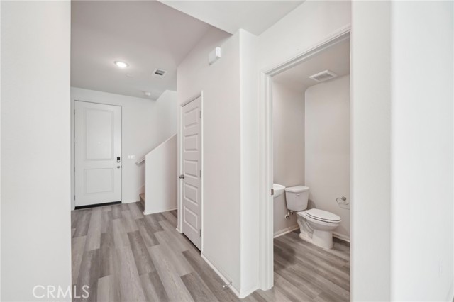 2097 Bergamot Street, Redlands CA: https://media.crmls.org/medias/04b3586f-0ab5-4415-b194-d6848963846f.jpg