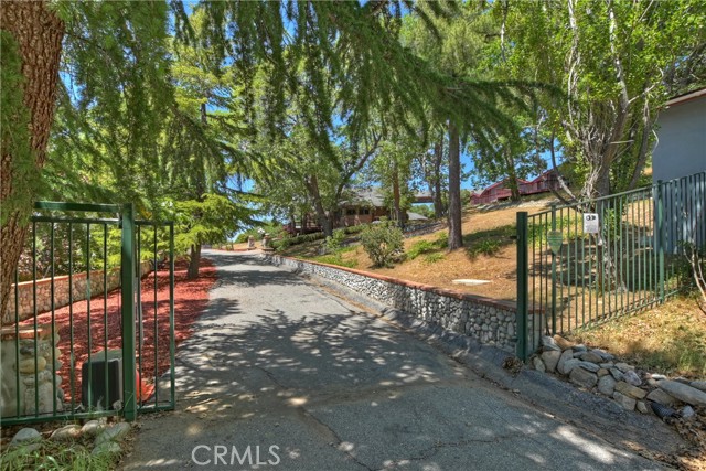 Detail Gallery Image 72 of 73 For 1621 Lupin Rd, Lake Arrowhead,  CA 92352 - 7 Beds | 7/2 Baths