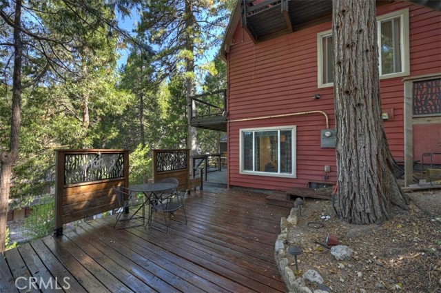 23463 The Blind Trail, Crestline, CA 92325