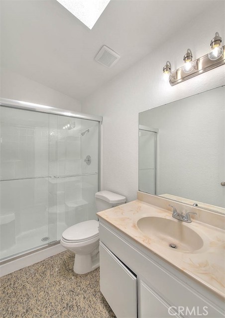7711 Cartilla Avenue, Fontana CA: https://media.crmls.org/medias/04b4f3bb-f1ef-40ed-9e82-78f661d2f004.jpg
