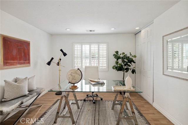 2812 Oak Avenue, Manhattan Beach, California 90266, 4 Bedrooms Bedrooms, ,2 BathroomsBathrooms,Residential,Sold,Oak,SB22058615