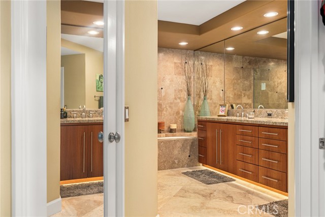 Detail Gallery Image 54 of 67 For 27 Seabrook #73,  Newport Beach,  CA 92660 - 2 Beds | 3 Baths