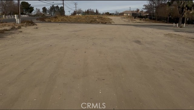 Detail Gallery Image 1 of 7 For 15770 Mojave Dr, Victorville,  CA 92394 - – Beds | – Baths