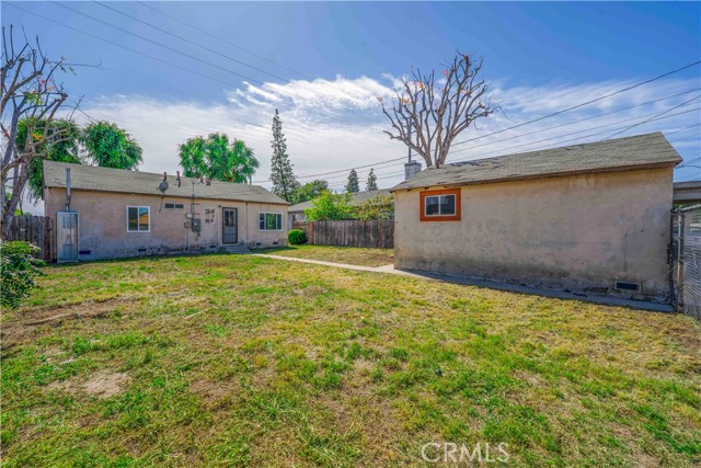 Detail Gallery Image 3 of 27 For 10817 Rosecrans, Norwalk,  CA 90650 - 3 Beds | 1 Baths