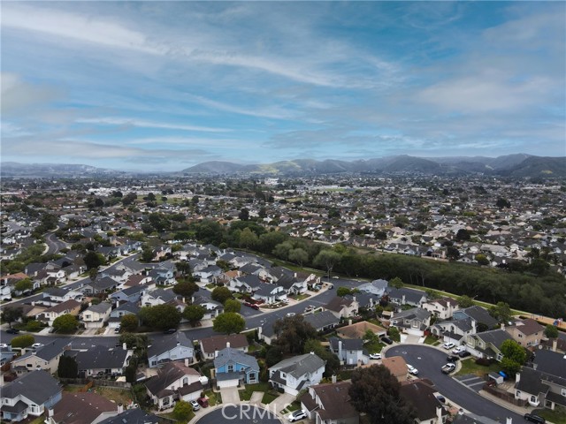 1337 Lloyd Place, Lompoc CA: https://media.crmls.org/medias/04b7bae7-ffd9-42cd-8636-470f05ad1266.jpg