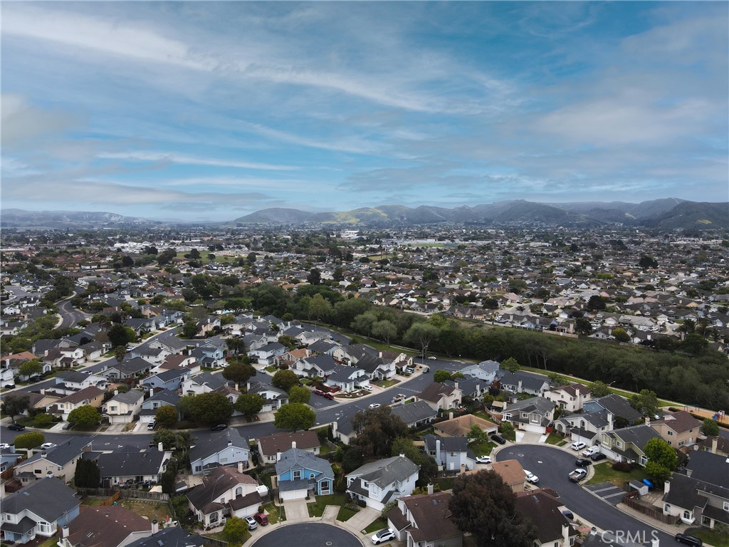 https://media.crmls.org/medias/04b7bae7-ffd9-42cd-8636-470f05ad1266.jpg?preset=X-Large