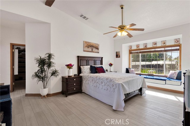 Detail Gallery Image 27 of 56 For 19985 Red Feather, Apple Valley,  CA 92307 - 3 Beds | 2/1 Baths