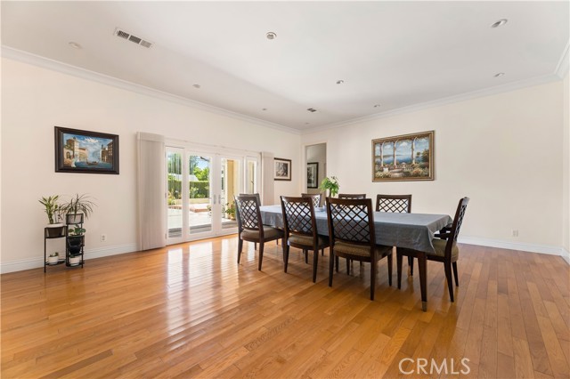 4811 Heaven Avenue, Woodland Hills CA: https://media.crmls.org/medias/04b80857-71ab-421a-ad56-0cefffc53800.jpg