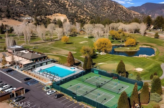 1628 Freeman Dr, Pine Mountain Club CA: https://media.crmls.org/medias/04b87e64-cf47-4ed3-a7d3-b9f57896d6b2.jpg
