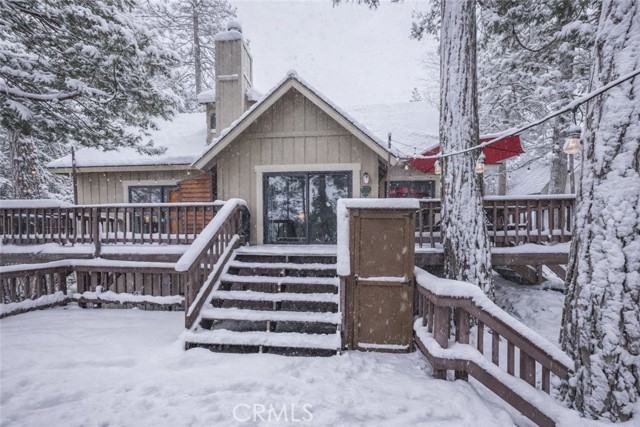 Detail Gallery Image 13 of 35 For 414 Pioneer Rd, Lake Arrowhead,  CA 92352 - 4 Beds | 2 Baths