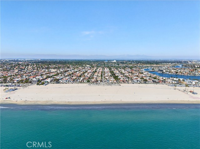 Detail Gallery Image 32 of 35 For 40 La Verne Ave, Long Beach,  CA 90803 - 4 Beds | 3 Baths