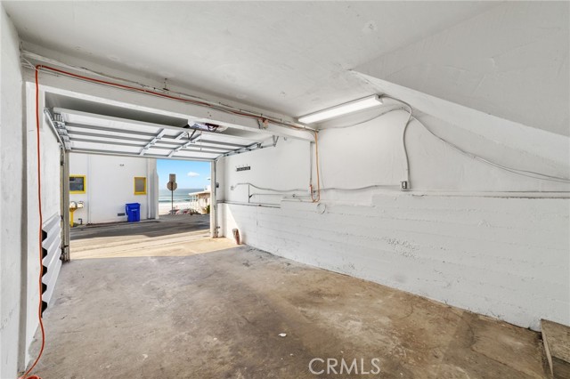 Detail Gallery Image 28 of 28 For 112 36th, Manhattan Beach,  CA 90266 - 3 Beds | 1 Baths