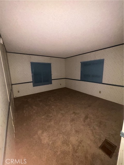 Detail Gallery Image 5 of 8 For 22840 Cajalco, Perris,  CA 92570 - 3 Beds | 2 Baths