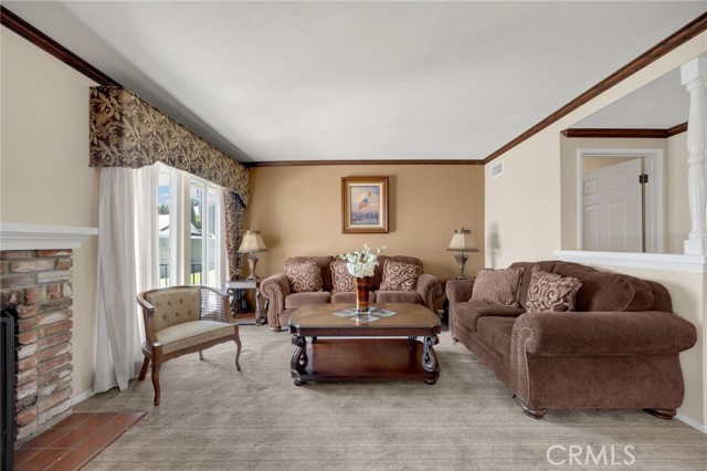 Detail Gallery Image 3 of 19 For 308 Eagle Dr, Placentia,  CA 92870 - 4 Beds | 2 Baths