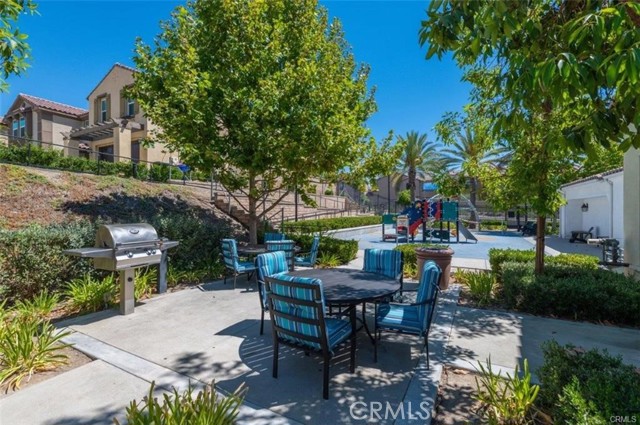 Detail Gallery Image 38 of 46 For 832 Mandarin, Upland,  CA 91786 - 4 Beds | 3 Baths