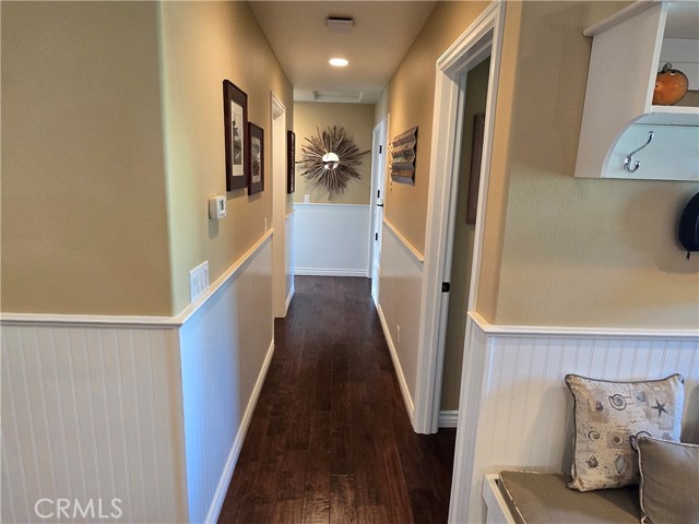 Detail Gallery Image 13 of 39 For 249 Loyola Rd, Costa Mesa,  CA 92626 - 4 Beds | 2 Baths