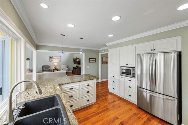 Detail Gallery Image 17 of 34 For 17152 Friml Ln, Huntington Beach,  CA 92649 - 3 Beds | 2 Baths