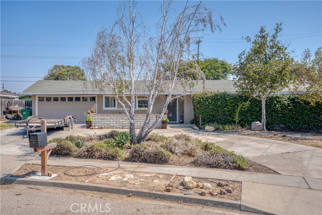 Detail Gallery Image 1 of 1 For 3330 Ferndale Dr, Santa Maria,  CA 93455 - 3 Beds | 2 Baths