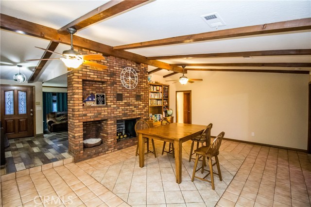 Detail Gallery Image 11 of 29 For 17420 Aspen St, Hesperia,  CA 92345 - 4 Beds | 2/1 Baths