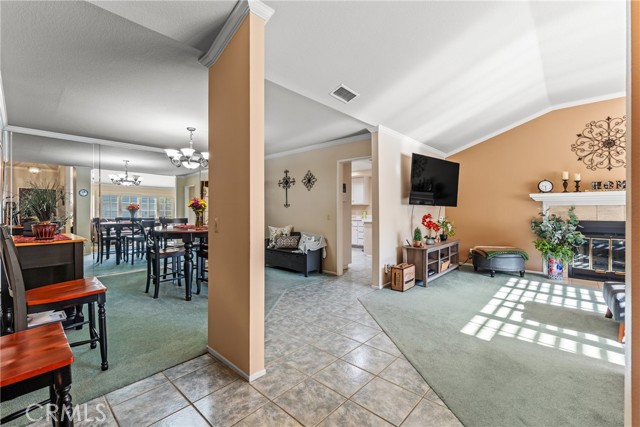 Detail Gallery Image 8 of 40 For 2193 Lorraine, Upland,  CA 91784 - 3 Beds | 2 Baths