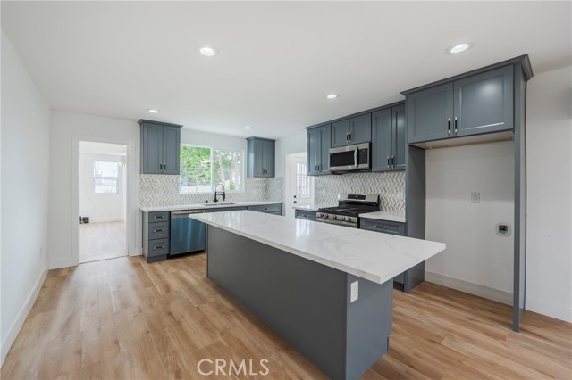 11431 Lee Lane, El Monte CA: https://media.crmls.org/medias/04bbded1-099f-46cb-ac2c-b732f11a3cc1.jpg