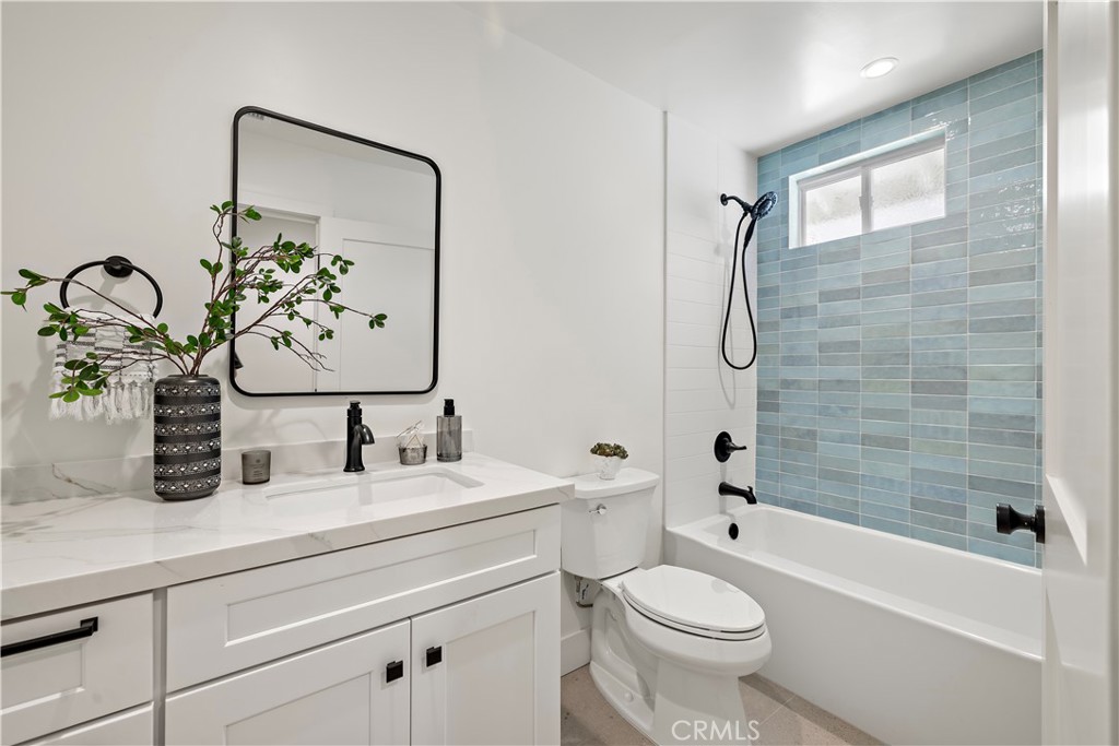 MLS #OC26133209 image #27