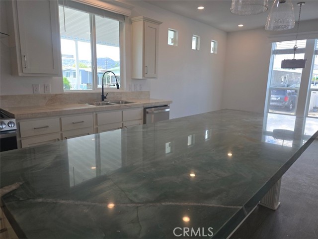 Detail Gallery Image 10 of 22 For 8901 Eton #54,  Northridge,  CA 91304 - 3 Beds | 2 Baths