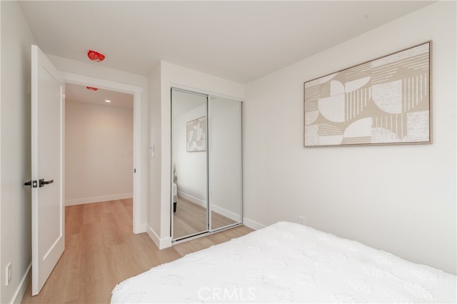 Detail Gallery Image 5 of 23 For 1972 S Corning St, Los Angeles,  CA 90034 - 2 Beds | 2 Baths