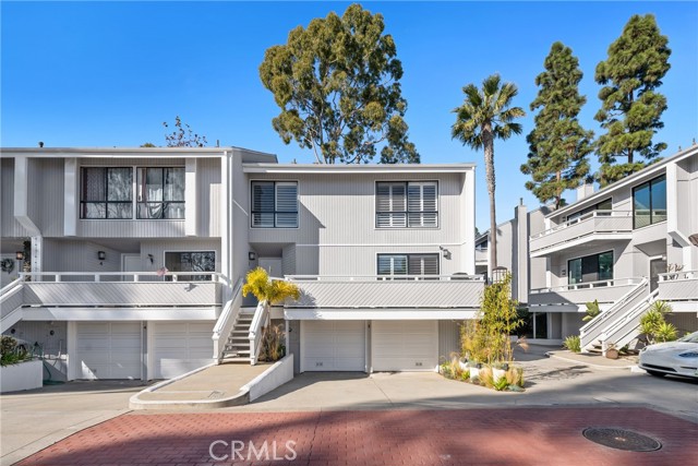 Detail Gallery Image 10 of 44 For 5 Kialoa Ct #99,  Newport Beach,  CA 92663 - 4 Beds | 2/1 Baths