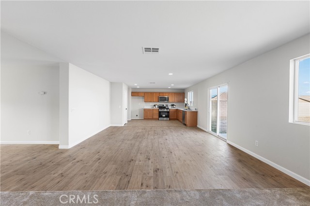 Detail Gallery Image 13 of 46 For 42570 72nd St, Lancaster,  CA 93536 - 4 Beds | 2/1 Baths