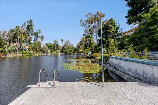 2233 Heather Lane, Newport Beach CA: https://media.crmls.org/medias/04c3e18c-e441-46ff-bd9b-6e13889d6285.jpg