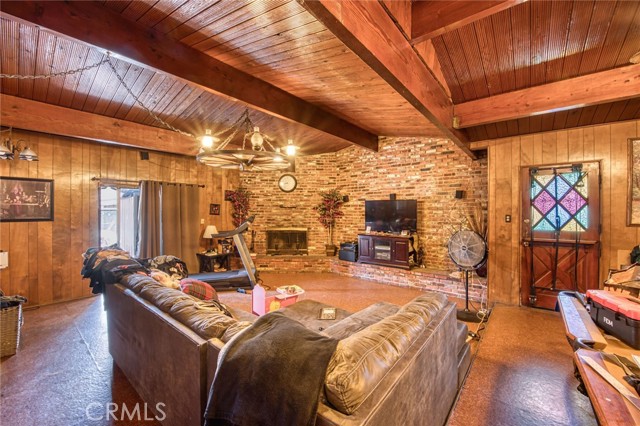 Image 16 of 27 For 4858 Live Oak St.