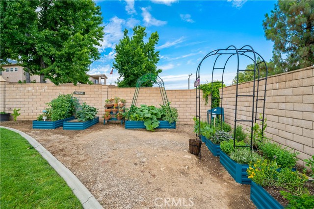 8967 Citation Court, Rancho Cucamonga CA: https://media.crmls.org/medias/04c3f7f8-01b3-4ff8-bfeb-c2983469afcd.jpg
