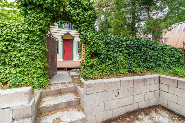 Detail Gallery Image 5 of 30 For 26370 Alpine Lane, Twin Peaks,  CA 92391 - 2 Beds | 1 Baths