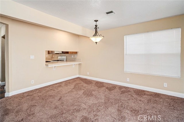 Detail Gallery Image 8 of 27 For 43649 Park Ave, Lancaster,  CA 93534 - 3 Beds | 2/1 Baths