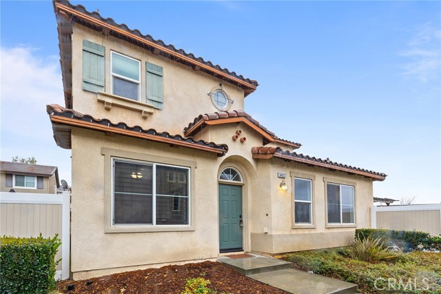 Detail Gallery Image 2 of 23 For 34027 Lily, Yucaipa,  CA 92399 - 3 Beds | 2/1 Baths