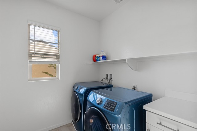 Detail Gallery Image 47 of 56 For 18797 Big Cedar Dr, Canyon Country,  CA 91387 - 5 Beds | 3 Baths