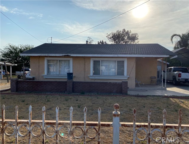 8932 Robinia St, Fontana, CA 92335