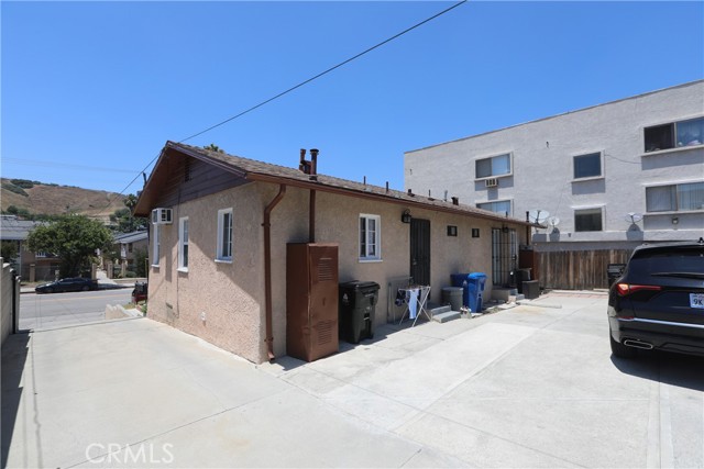 Detail Gallery Image 3 of 30 For 2432 N Eastern Ave, Los Angeles,  CA 90032 - – Beds | – Baths