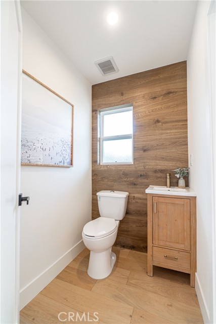 Detail Gallery Image 40 of 51 For 2305 Hill Ln, Redondo Beach,  CA 90278 - 4 Beds | 2/1 Baths