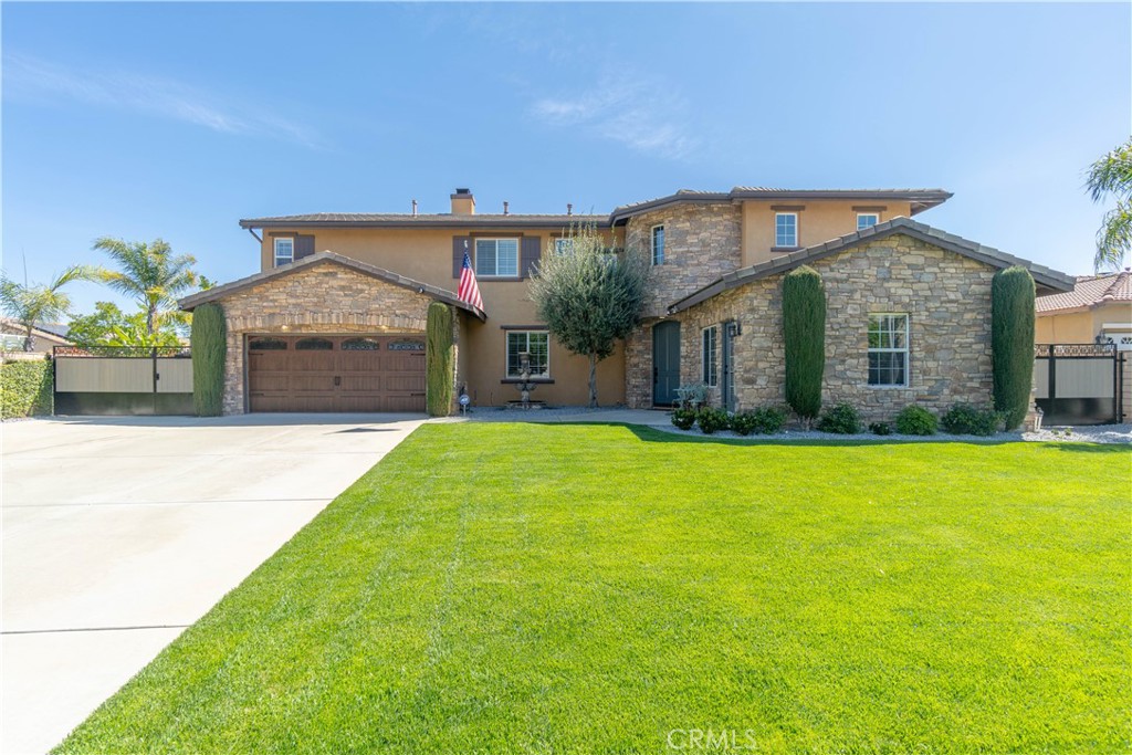 1633 Via Modena Way