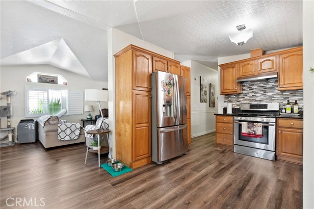 Detail Gallery Image 14 of 45 For 5700 Carbon Canyon #84,  Brea,  CA 92823 - 3 Beds | 2 Baths