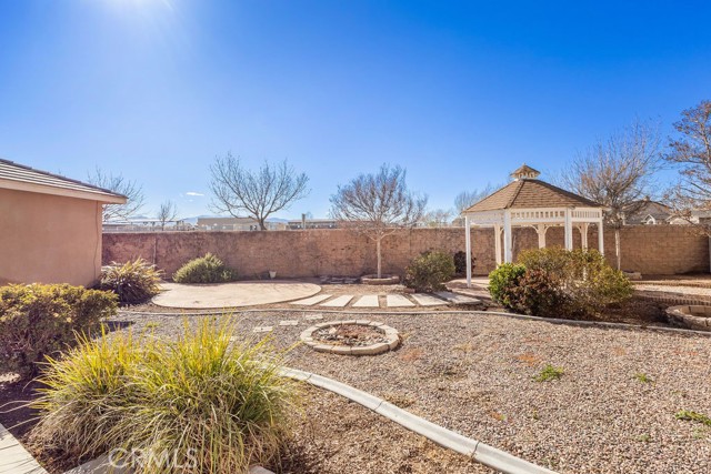 Detail Gallery Image 27 of 35 For 8466 Hoover Ct, Oak Hills,  CA 92344 - 3 Beds | 2 Baths