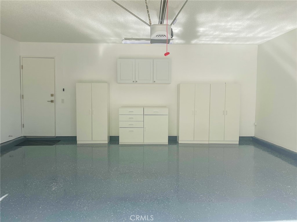 https://media.crmls.org/medias/04c81138-66c0-4ff0-a3ef-4eba62282ab3.jpg?preset=X-Large